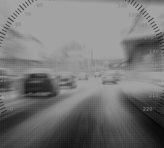 schnelle Autos, Tacho: bildlich für Verkehrsstrafrecht, Strafverteidiger im Strafrecht Dortmund